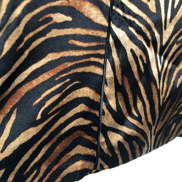 WHBM animal print tiger silk blouse size 0 EUC - Picture 5 of 6